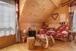 Interior - Cozy chalet with stunning mountain views – perfect for families or friends (Gavarnie-Gèdre)