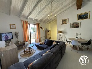 TV - Albères - TROUILLAS - Gîte (TROUILLAS)