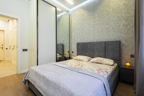Comfort Apartment | Iron/ironing board, free WiFi