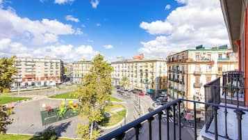 Leilighet – comfort, 1 queensize-seng med sovesofa, balkong, byutsikt | Balkong