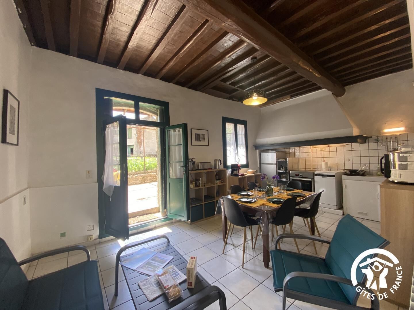 Réfrigérateur, micro-ondes, four, lave-vaisselle