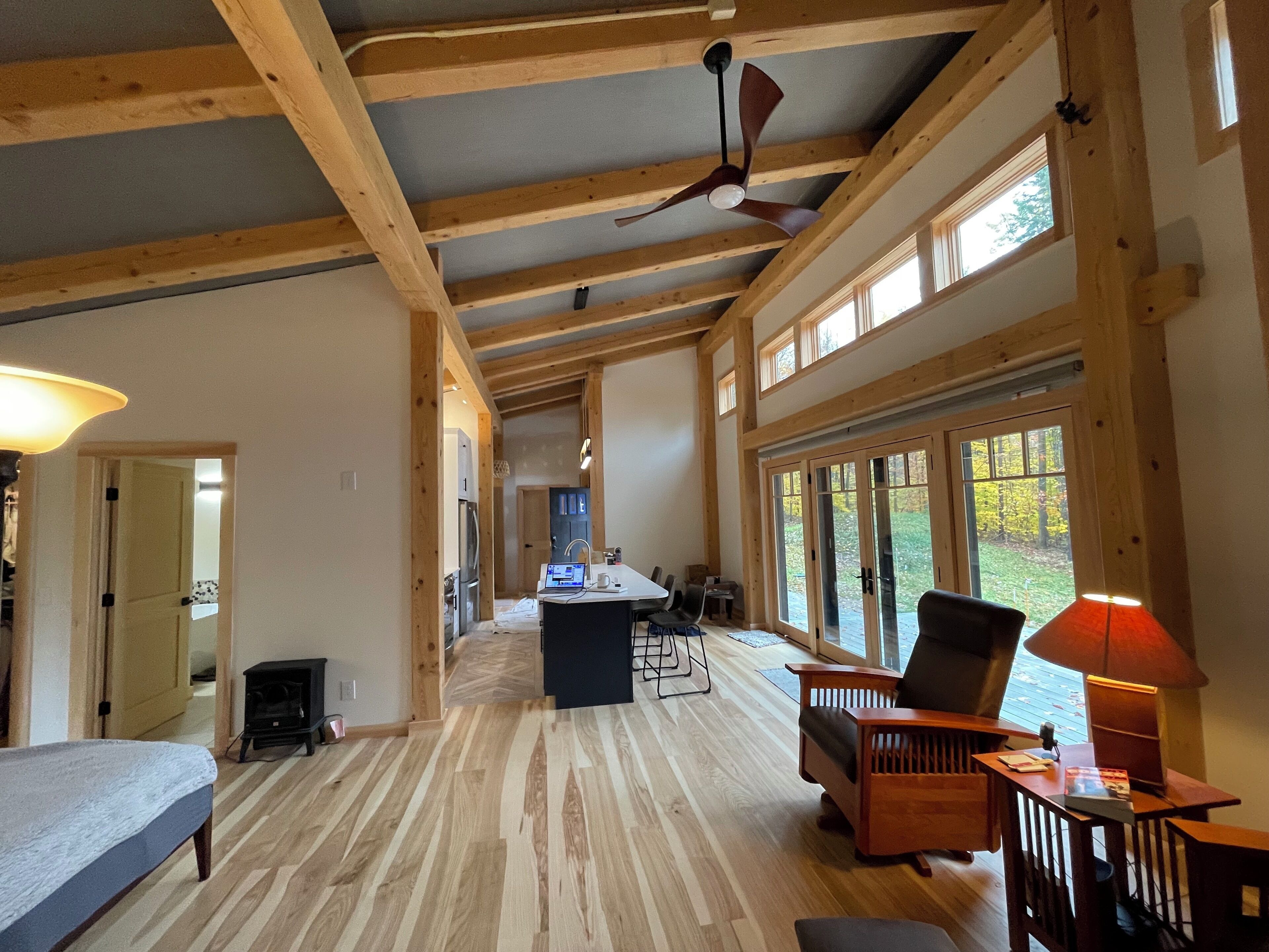 2 habitaciones, tabla de planchar con plancha, wifi y ropa de cama 