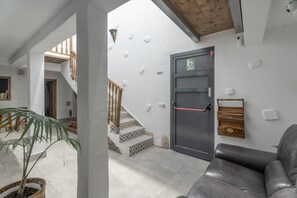 Interior - "El Hierro" with Internal View, Shared Terrace and Wi-Fi (Garachico)