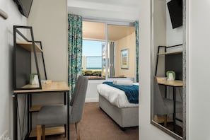 2 Schlafzimmer, Zimmersafe, Bügeleisen/Bügelbrett, WLAN