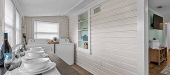 Walk to FL Southern Campus & Lakes |Students Welcome |Bright 1BR Upstairs Apt | BBQ & Pet Friendly