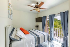 2 bedrooms, free WiFi, bed sheets - Sunset Reef 2bed/2bath updated single family with private pool & dockage (Marathon)