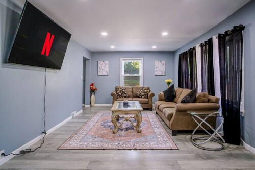 Mineola Bay Lakeview and Access  - Fully Furnished Monthly & Seasonal Rental in Fox Lake