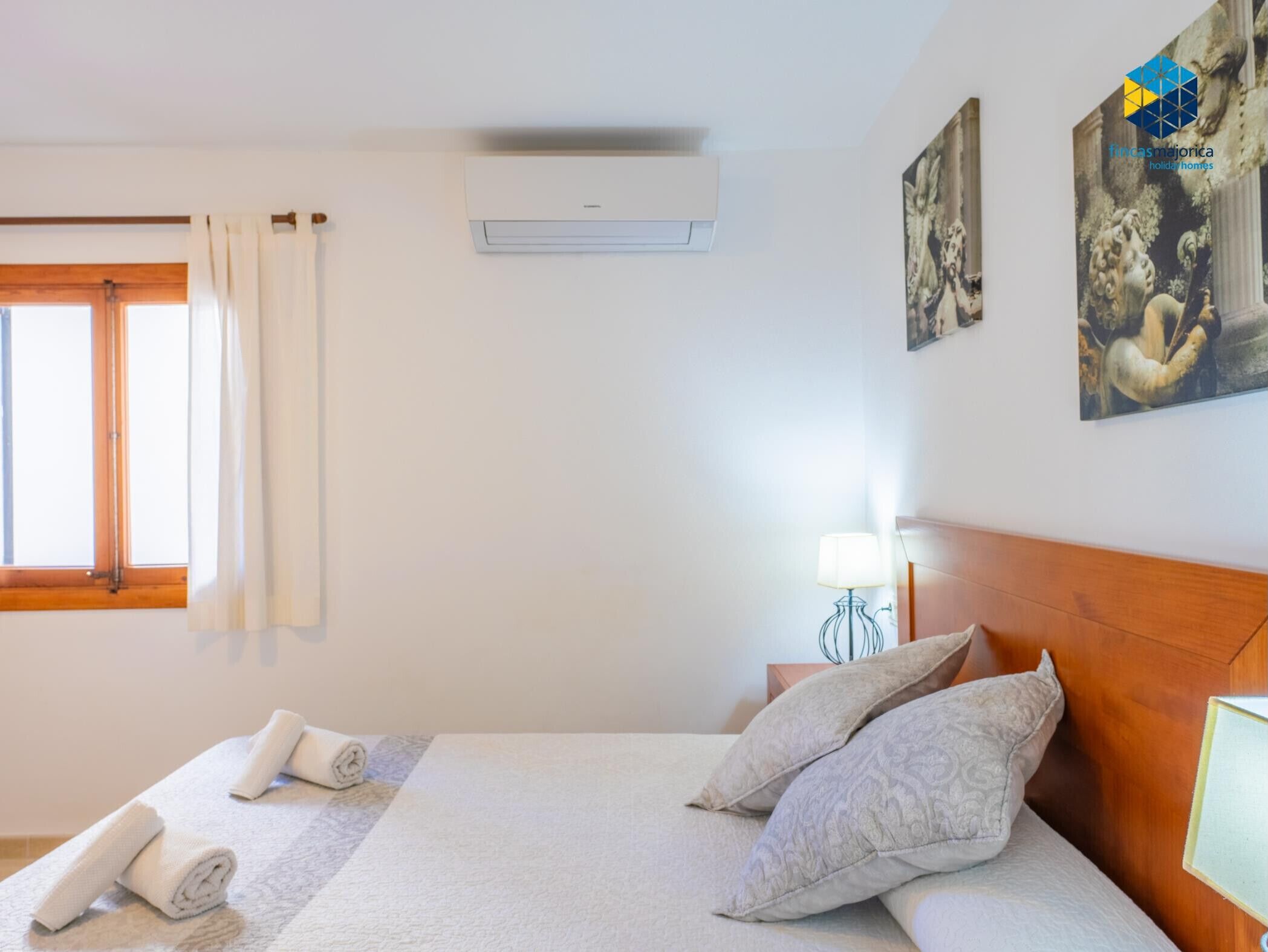 3 dormitorios, tabla de planchar con plancha, wifi y ropa de cama