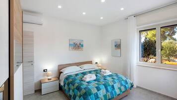 2 chambres, fer et planche Ă  repasser, Wi-Fi, draps fournis