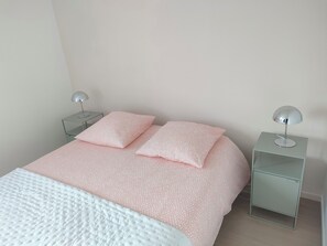 1 soverom, strykejern/-brett og wi-fi (inkludert)