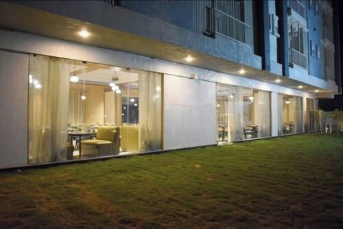 OnlyStay Peace Pavillion