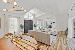 Interior - Naples Waterfront Escape (Naples)