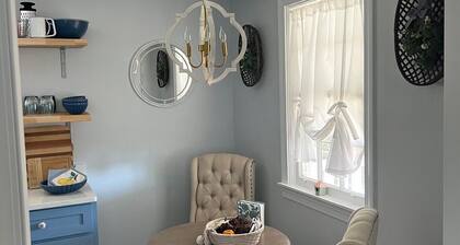 Cozy Top-Floor Hideaway with Small-Town Charm