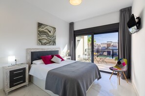 3 bedrooms, bed sheets