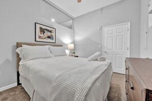 2 bedrooms, iron/ironing board, Internet, bed sheets