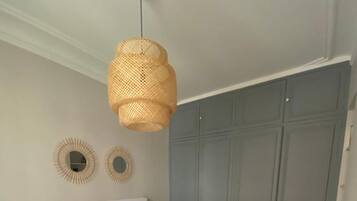 1 chambre, fer et planche à repasser, Wi-Fi, draps fournis