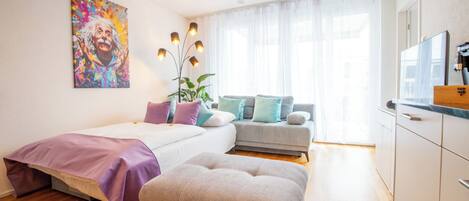 2 bedrooms, iron/ironing board, free WiFi, bed sheets