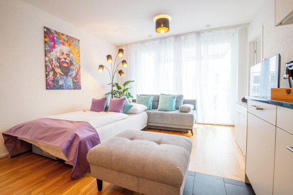 2 bedrooms, iron/ironing board, free WiFi, bed sheets - Special *EiNSTEiN II* Apartment (Basel)