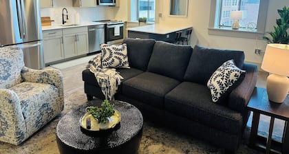 Beautifully Furnished 1-Bedroom Located in Historic Building-Downtown Rochester