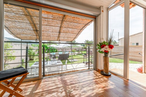 Holiday Home 'Near Vaison La Romaine' with Private Pool, Wi-Fi and Air Conditioning