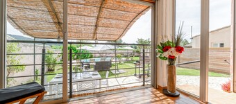 Holiday Home 'Near Vaison La Romaine' with Private Pool, Wi-Fi and Air Conditioning