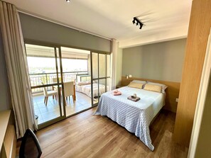 1 chambre, fer et planche à repasser, Wi-Fi gratuit, draps fournis