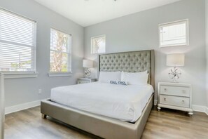 6 bedrooms, iron/ironing board, travel cot, free WiFi