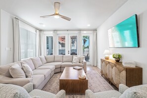 Smart TV - Still Waters | Private Pool | 6-Seater Golf Cart | Steps to Private Beach (Miramar Beach)