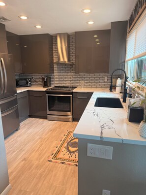 Microwave, oven, stovetop, dishwasher