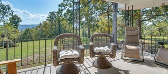 1 Mi to Norfolk Lake! Anglers’ Escape w/ Mtn Views