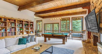 Luxury Home w/ Hot Tub & Mtn Views in Angel Fire!