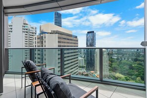 Property grounds - The Urban - Brand NEW 2BR with Sofa Bed at Queens Wharf with Pool and Gym (Brisbane City)