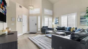 Smart TV, video games