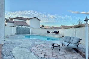 Piscine extérieure, piscine chauffée