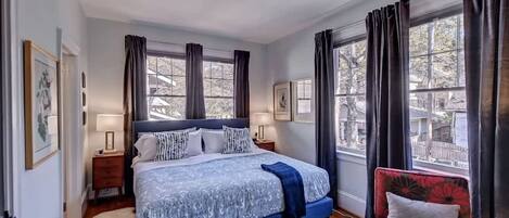 1 soverom, strykejern/-brett, reiseseng for barn og wi-fi