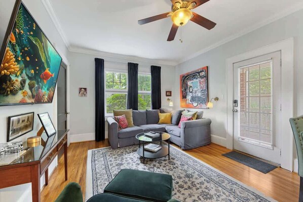 Televisión y oficina