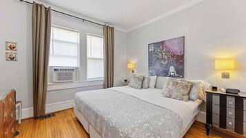 Iron/ironing board, travel crib, WiFi, bed sheets