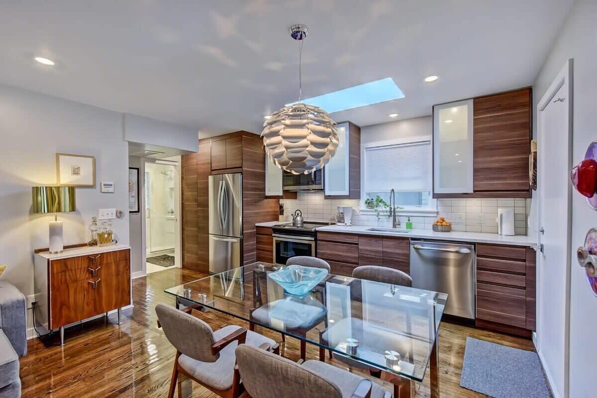 冰箱、微波炉、烤箱、炉灶