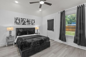 3 bedrooms, iron/ironing board, WiFi, bed sheets