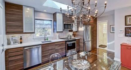 The Home Collection: King Suite in Myers Park near Uptown & Atrium CMC