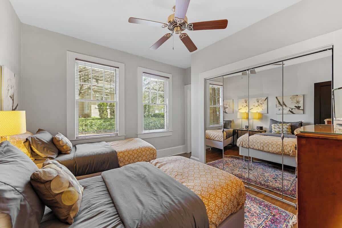 2 多间卧室、熨斗/熨衣板、旅行婴儿床、WiFi