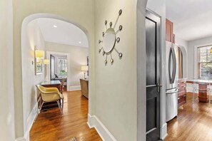 Interior - Charlotte Condo: 2BR, Free Parking, Pet-Friendly! (Charlotte)