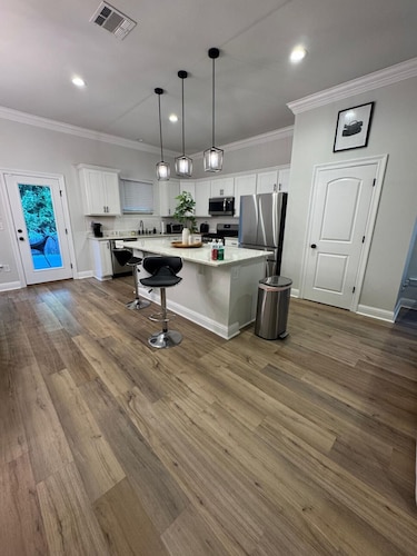 Tigers Geaux Crazy at The Wild LSU Jungle - KC7049