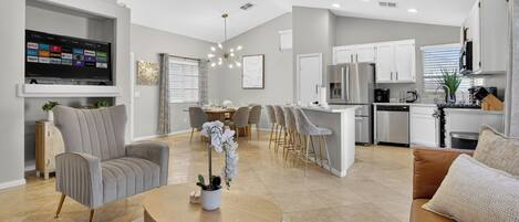 TV connectée, cheminée