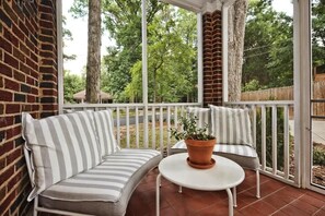 Property grounds - Clean 6BR, 3 King Condos | Dilworth | Walkable (Charlotte)