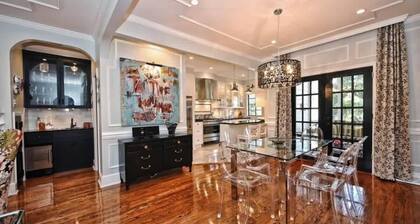 The Home Collection: 2 BR Unit in Myers Park near Atrium CMC & Uptown