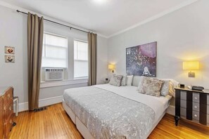 1 chambre, fer et planche à repasser, lit parapluie, Wi-Fi