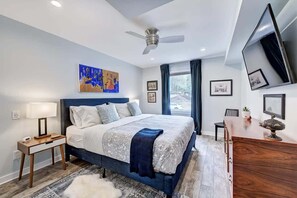 1 chambre, fer et planche à repasser, lit de bébé portatif, Wi-Fi