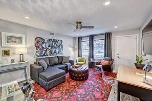 Televisión, oficina