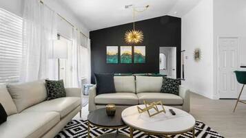 Smart TV, video games